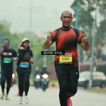 Runner Photo 7049712