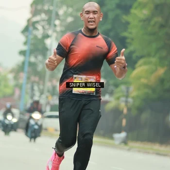 Runner Photo 7049715