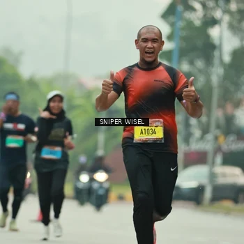Runner Photo 7049718