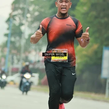 Runner Photo 7049726