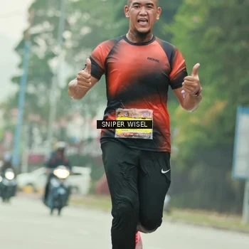 Runner Photo 7049733