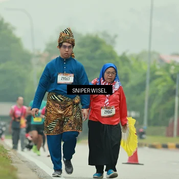 Runner Photo 7049772