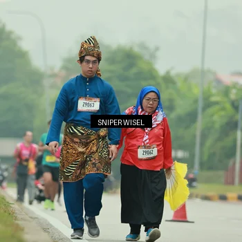 Runner Photo 7049776