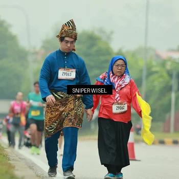 Runner Photo 7049782