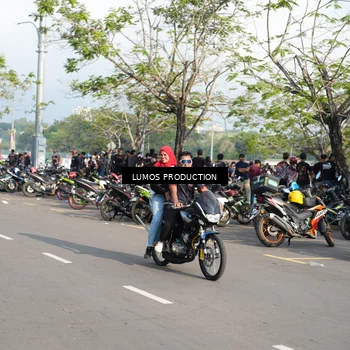 Runner Photo 7050265