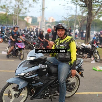 Runner Photo 7050699