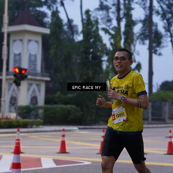 Runner Photo 7051013