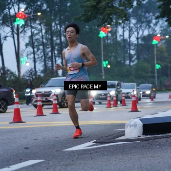 Runner Photo 7051038