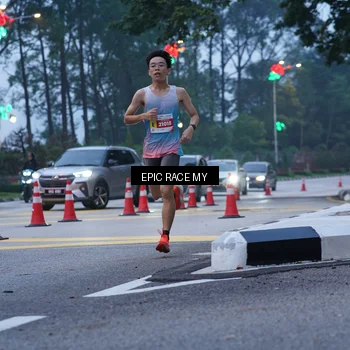 Runner Photo 7051039