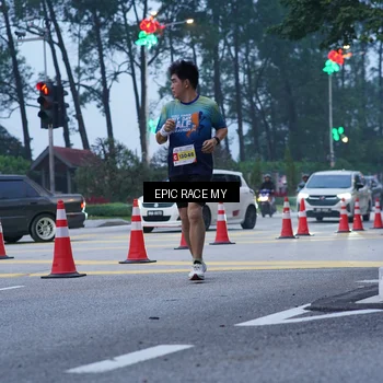 Runner Photo 7051044