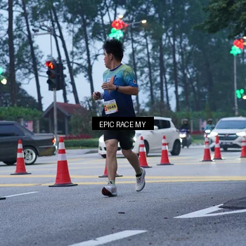 Runner Photo 7051045