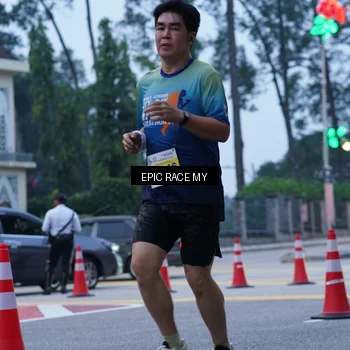 Runner Photo 7051048