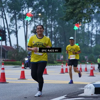 Runner Photo 7051059