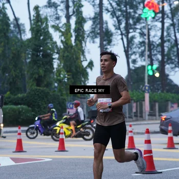 Runner Photo 7051063