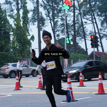 Runner Photo 7051066