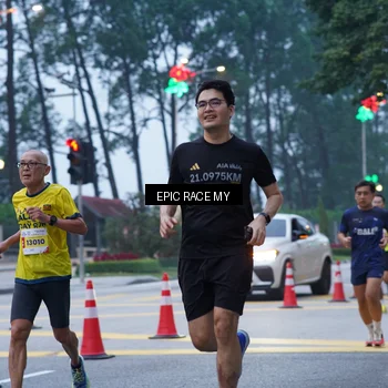 Runner Photo 7051074