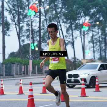 Runner Photo 7051080