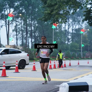 Runner Photo 7051082