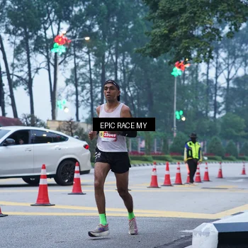 Runner Photo 7051083