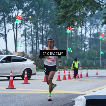 Runner Photo 7051085