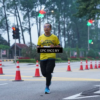 Runner Photo 7051092