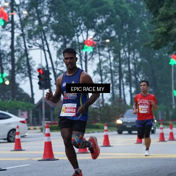 Runner Photo 7051109