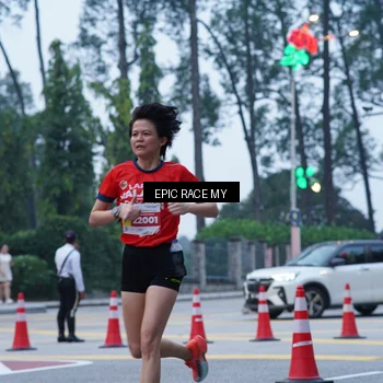 Runner Photo 7051112