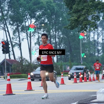 Runner Photo 7051116