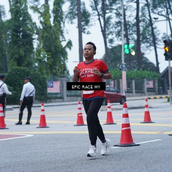 Runner Photo 7051131