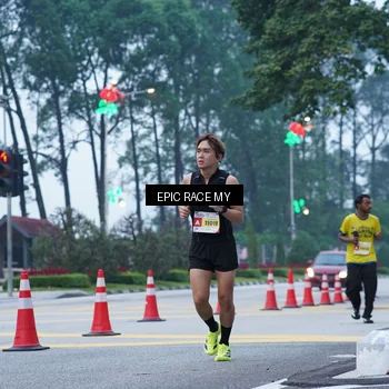 Runner Photo 7051141