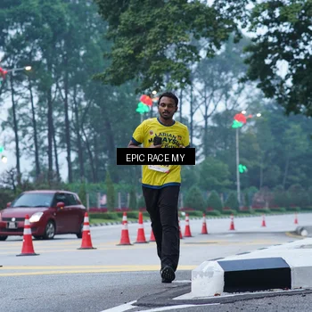 Runner Photo 7051145