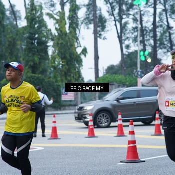 Runner Photo 7051175