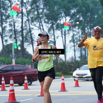 Runner Photo 7051184