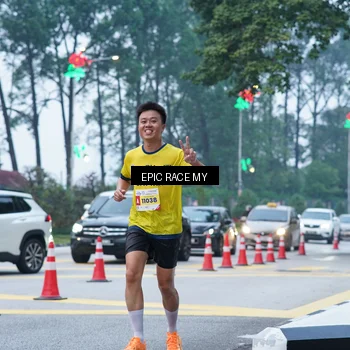 Runner Photo 7051197