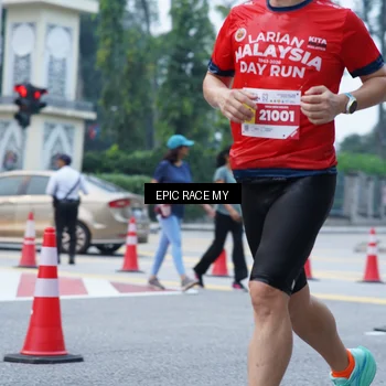 Runner Photo 7051215