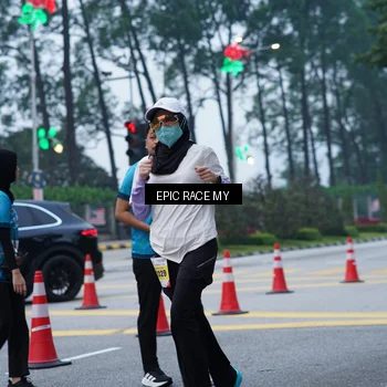 Runner Photo 7051233