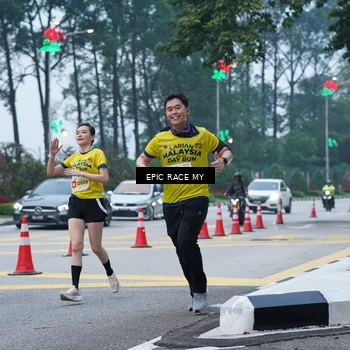 Runner Photo 7051242