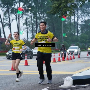 Runner Photo 7051244