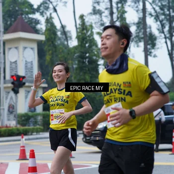 Runner Photo 7051249