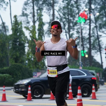 Runner Photo 7051255