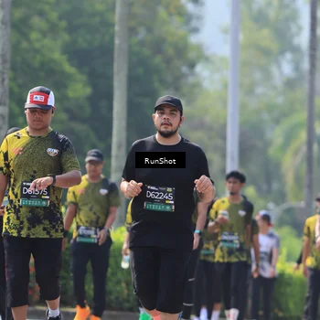 Runner Photo 7051263