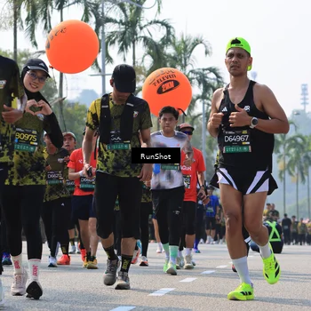 Runner Photo 7051271