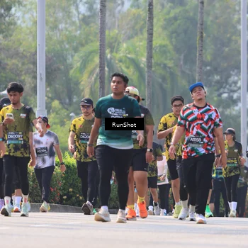Runner Photo 7051274