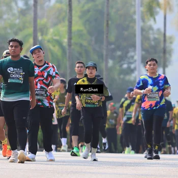 Runner Photo 7051279