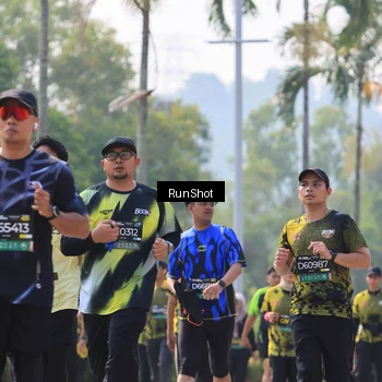 Runner Photo 7051290