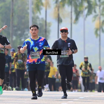 Runner Photo 7051292