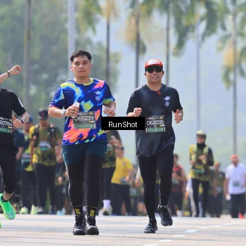 Runner Photo 7051295
