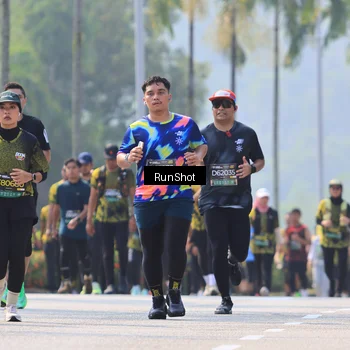 Runner Photo 7051297