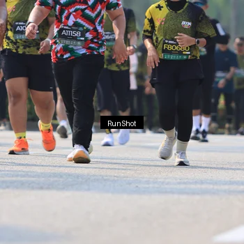Runner Photo 7051304