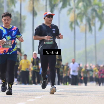 Runner Photo 7051305